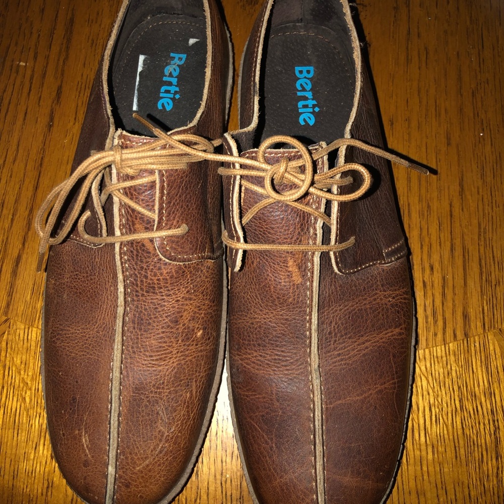 Berti leather uppers